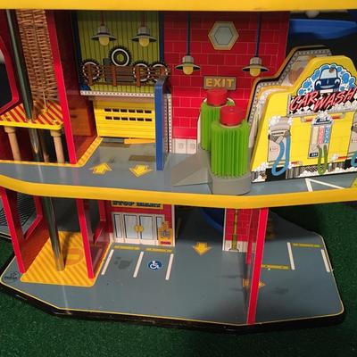 Multi story play garage