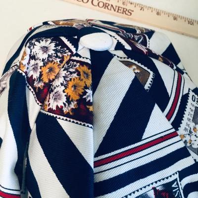 Saks Fifth Ave hat and scarf set