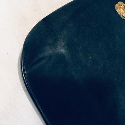 Vintage Rosenfeld shoulder bag with gold color chain strap.