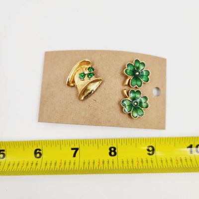 GOLD TONED 4 LEAF CLOVER EARRINGS & HAT PIN