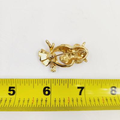 VINTAGE GOLD TONED OWL PIN