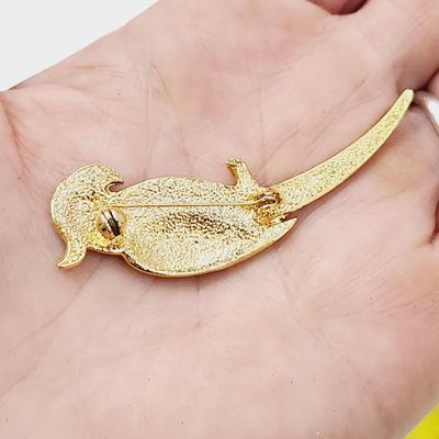 RED & BLACK GOLD TONED PARROT PIN