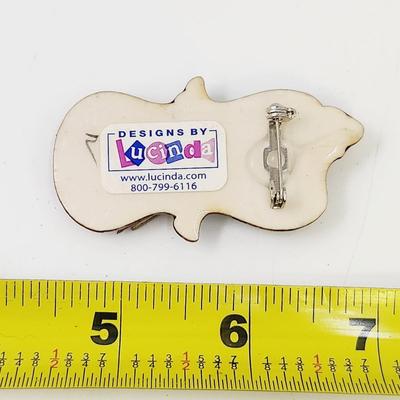 VINTAGE LUCINDA HAND CRAFTED WOMAN N FLOWER PIN