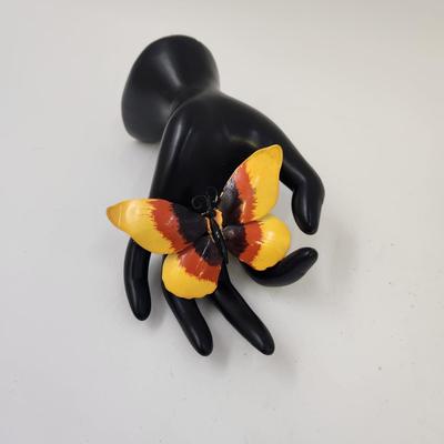 ABSOLUTELY FANTASTIC HAND PAINTED BUTTERFLY BROOCH