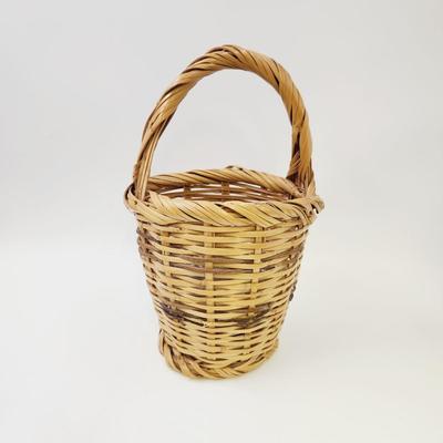 FANTASTIC WOVEN PLANTER BASKET