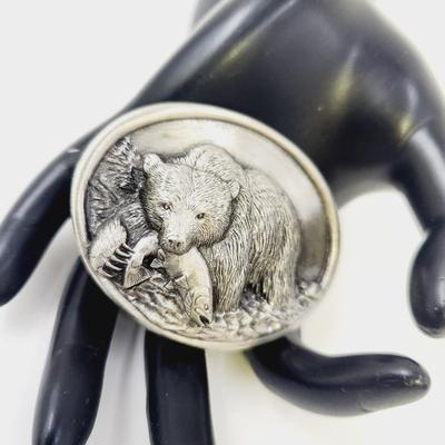 SISKIYOU 1983 PEWTER BEAR EATING BELT BUCKLE