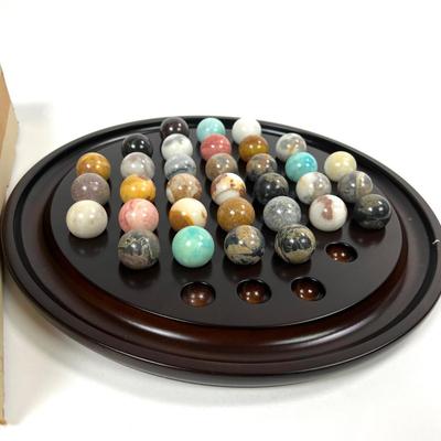 1359 Vintage Bombay Company Solitaire Marble Board