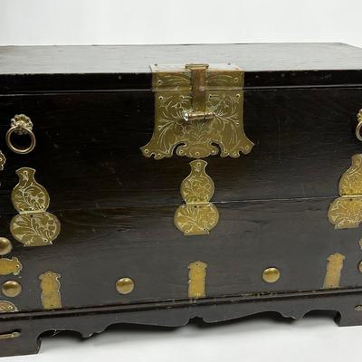 1360 Antique Brass Fitting Asian Chest