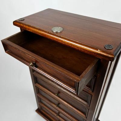 1364 Vintage Mahogany 7 Drawer Chest