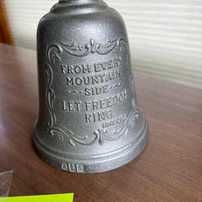 Bi-Centennial Bell
