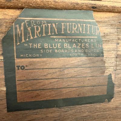 MARTIN FURNITURE CO. ~ Vtg. Walnut Queen Anne Style Cabinet