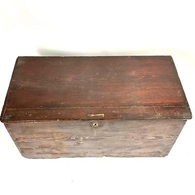 1394 Vintage Wooden Trunk Blanket Chest