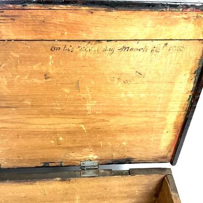 1394 Vintage Wooden Trunk Blanket Chest
