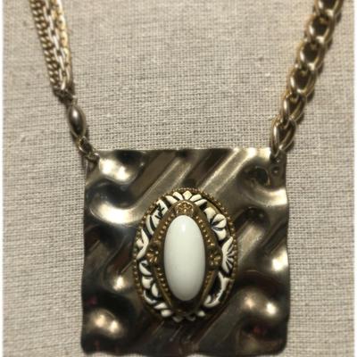 Vintage Retro Necklace