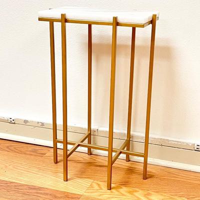 Small Marble Top Accent Table ~ Gold Metal Base