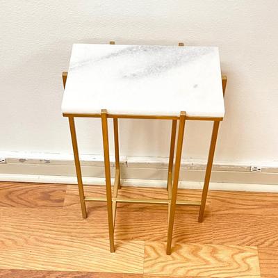 Small Marble Top Accent Table ~ Gold Metal Base