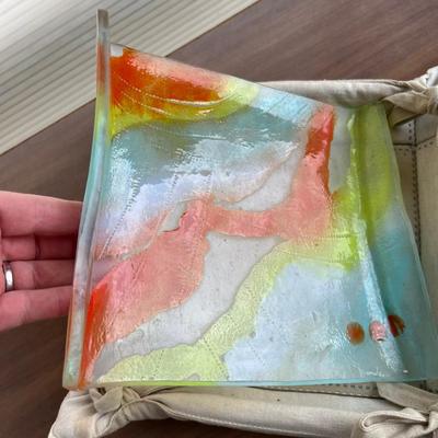 Glass tray in cloth