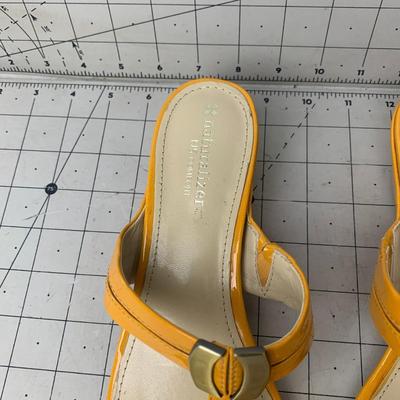 #51 Yellow Sandals Size 8.5
