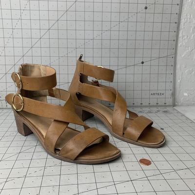 #52 Diba Size 9 Tan Sandal Heels