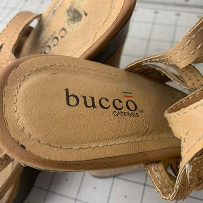 #53 Bucco Capensis Sandals Size 8
