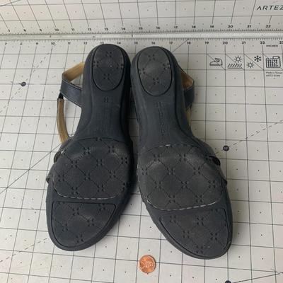 #54 Black Sandals Size 8