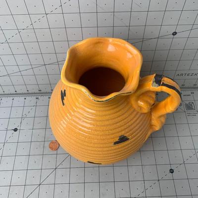 #76 Pitcher Decor