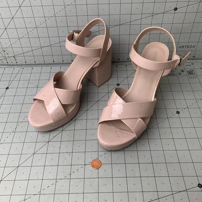 #83 H&M Size 40 Pink Heels