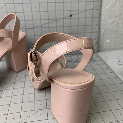 #83 H&M Size 40 Pink Heels