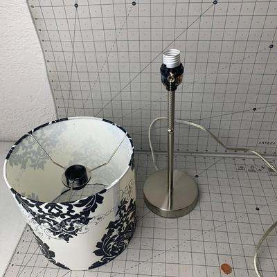 #84 Black and White Lamp 