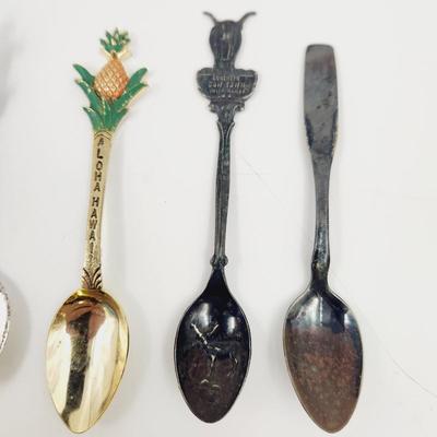 MULTI STATE & COUNTRY SOUVENIR SPOON BUNDLE