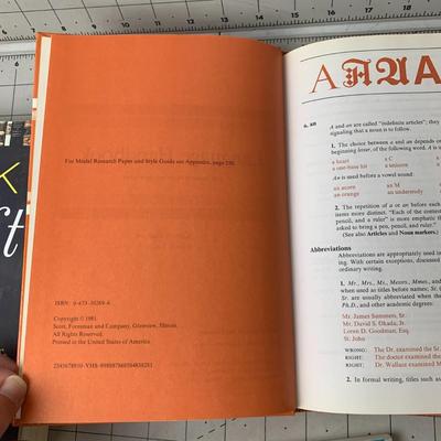 #188 Book Craft, Outlining Your Novel, Language Handbook and Stunk & White