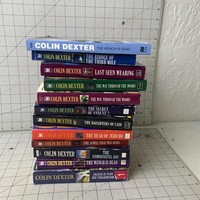 #213 Colin Dexter Paperback Books