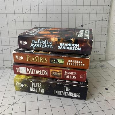 #275 Brandon Sanderson, Jennifer Fallon and Peter Orullian Paperback Books