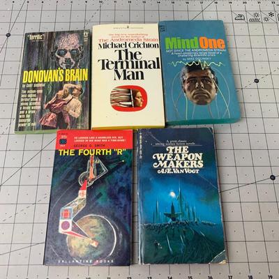 #297 The Fourth "R", The Weapon Makers, Teh Terminal Man, Mind One and Donovan's Brain