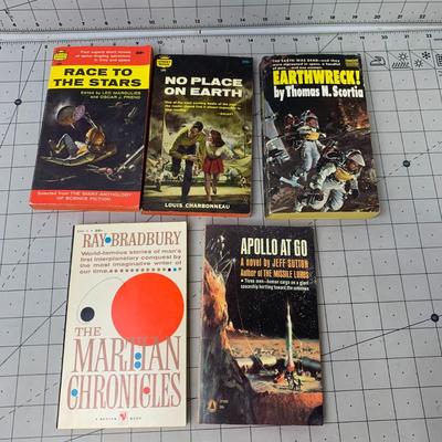 #317 Race To The Stars, The Martian Chronicles and More