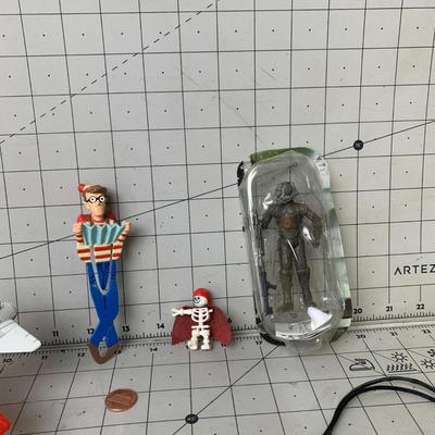 #348 Film Camera, Necklace, Wheres Waldo and More