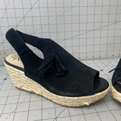 #367 Isaac Mizrahi Shoes Size 6.5