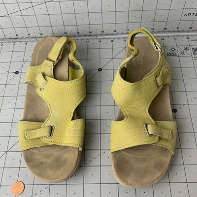 #369 Yellow Sandals Size 8.5
