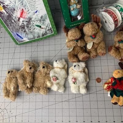 #371 Christmas Lights, Ribbon and Bears
