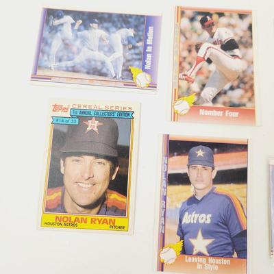 NOLAN RYAN BUNDLE OF BASEBALL CARDS