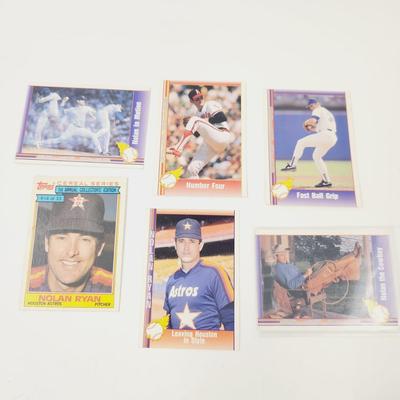 NOLAN RYAN BUNDLE OF BASEBALL CARDS