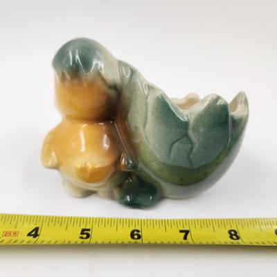 VINTAGE CRACKED EGG BABY DUCK POTTERY DECOR