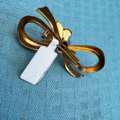 Vintage Goldtone Ribbon Brooch Pin