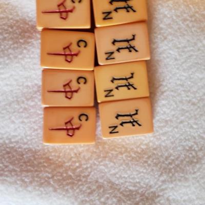 Vintage Bakelite Mahjong set