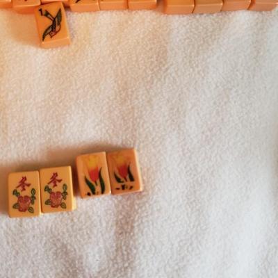 Vintage Bakelite Mahjong set