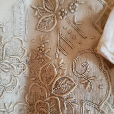 20 vintage handkerchiefs