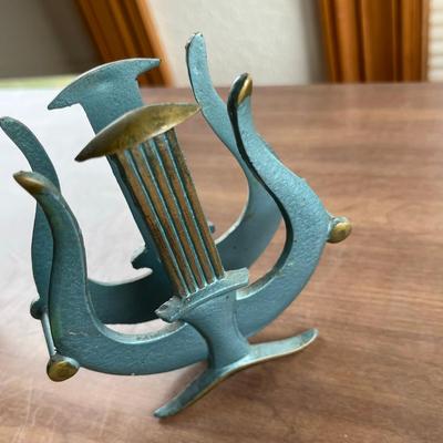 Israeli made Harp holder
