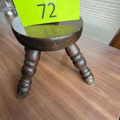 Early American Style Table