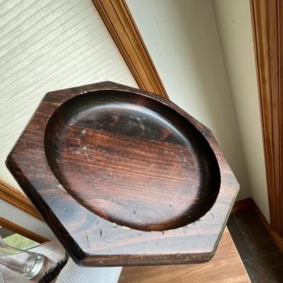 Early American Style Table