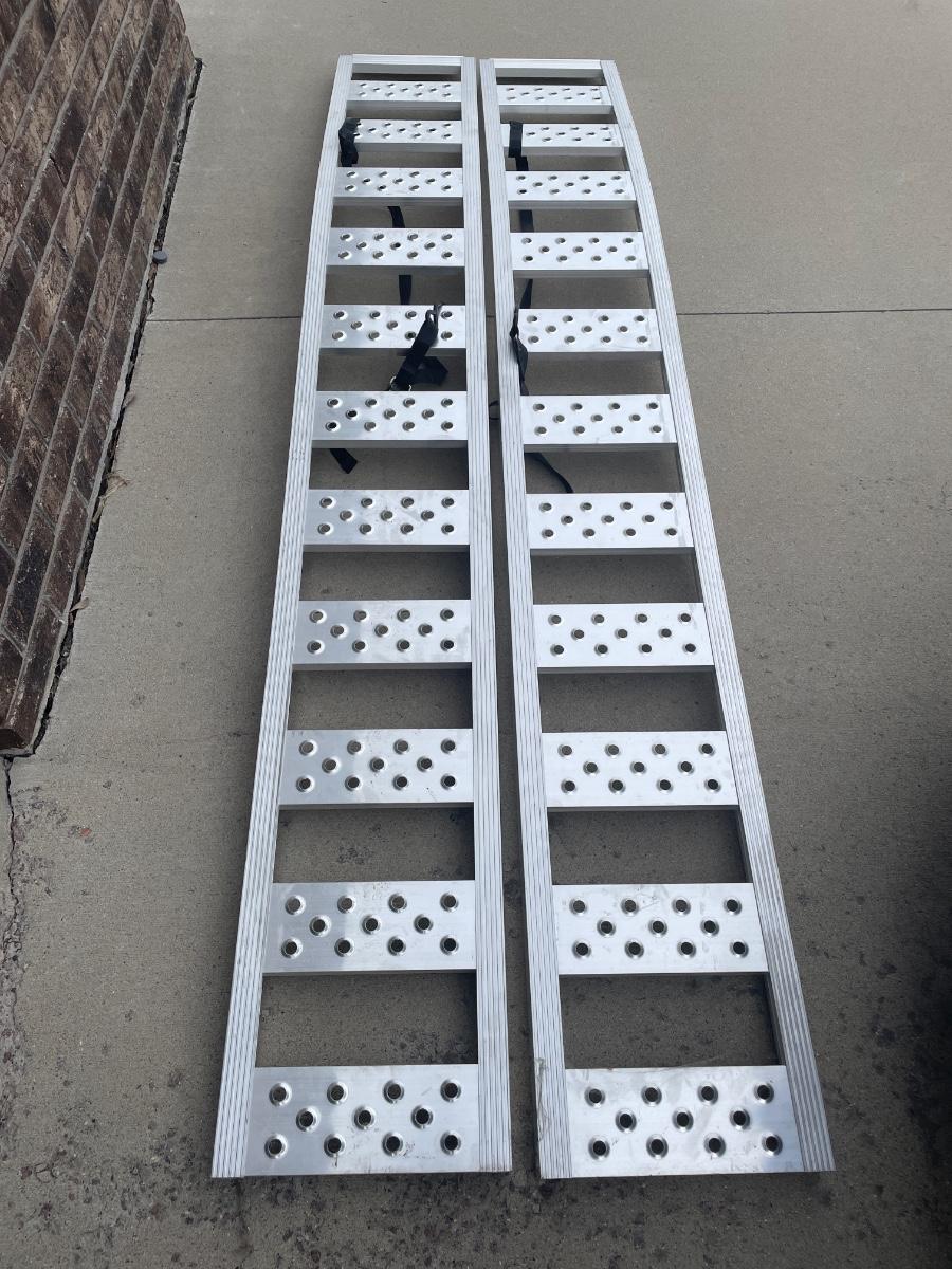 Aluminum ramps | EstateSales.org